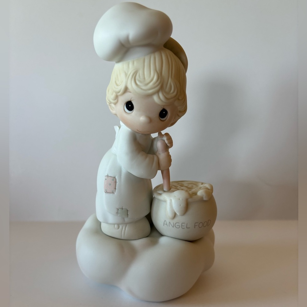 Precious Moments “Taste And See That The Lord Is Good” Figurine Display #E-9274